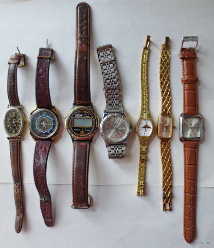 Часы. Винтаж из СССР и 90-х годов... Не рабочие. Луч и др. Есть интересные. Есть подарочные. Целые, 7 шт. за одну цену. МЦ нет.