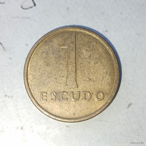 1 эскудо 1983 года Португалия. Португальская Республика. Красивая родная патина!
