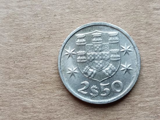 Португалия 2.5 эскудо, 1985г. (D-107)