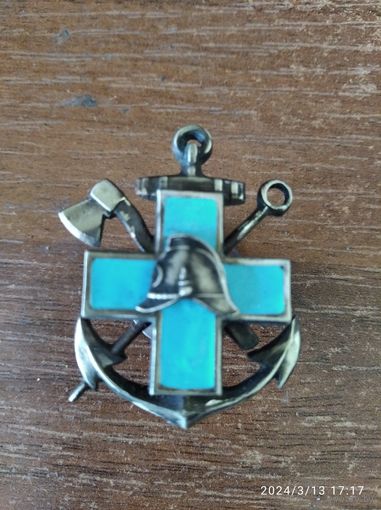 Знак ранних советов - Знак общества "Голубого Креста" Общество пожарных