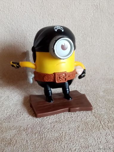 Миньон 2015 Пират 8 см МакДональдс