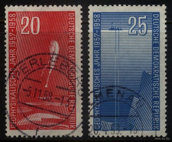 ГЕРМАНИЯ, ГДР - 1958 [Mi. 616-617] Гашеная (DDR01)