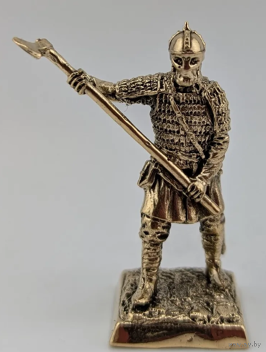 Статуэтка миниатюра Скандинавский воин с топором Бронза