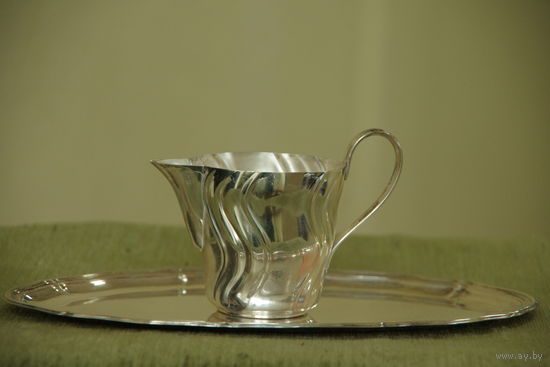 Сливочник + поднос  ( серебрение )