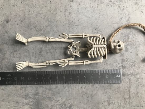 Брелок СССР Скелет редкий пластик винтаж