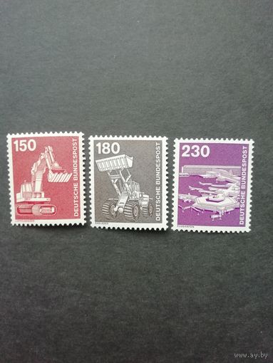 ФРГ 1979 Серия из трех марок "Стандарт. Индустрия и техника" (чистые**) Mi.992-994 каталог 11.00 евро