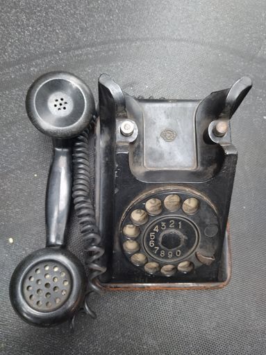 Телефон карболитовый