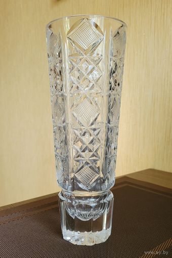 Ваза, хрусталь,  алмазная грань.