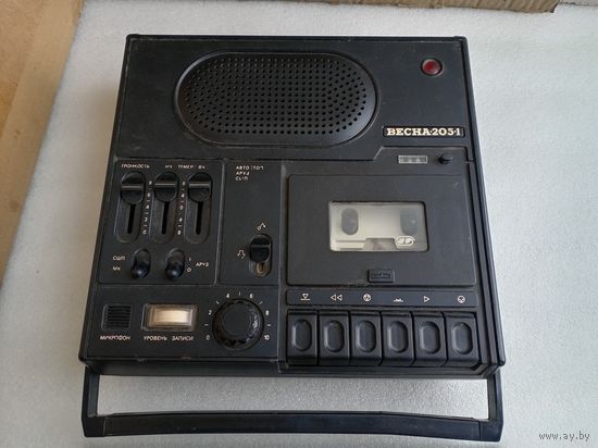 Магнитофон