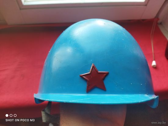 Каска детская,военная, СССР, как есть..