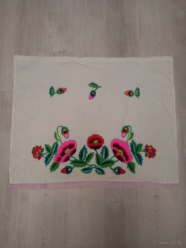 Вышитая старинная занавеска,  шторка