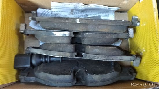Колодки тормозные передние Vw taos  и другие ваг оригинал