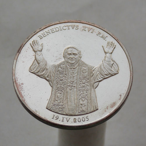 Медаль Ватикан Папа Бенедикт XVI в память избрания 19.06.2005