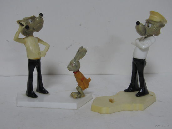 Редкость. "Ну, погоди". "Волк и заяц". Мультфильм. Статуэтка. Сувенир. СССР. Цена за 2 шт.