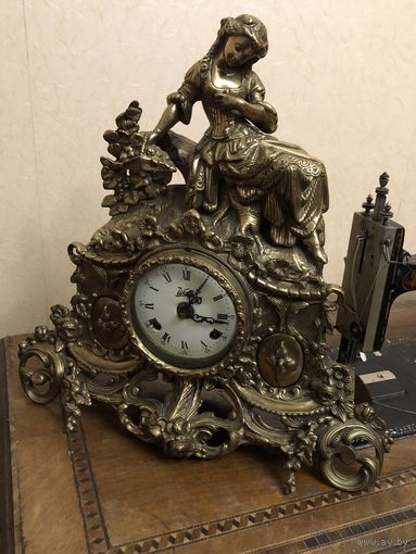 Часы старинные церковные