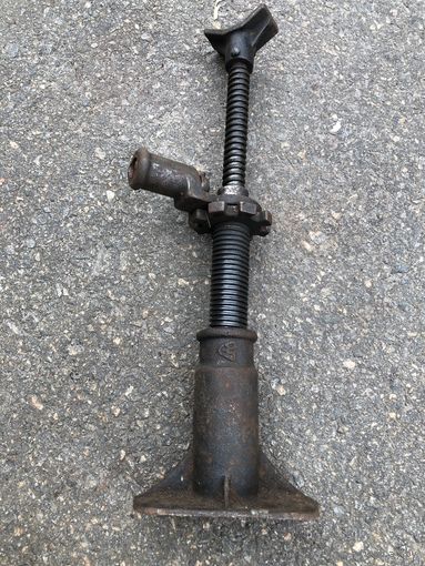 Домкрат винтовой 2 т. УАЗ СССР