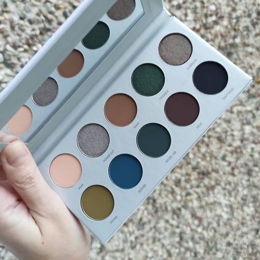 Morphe X Jaclyn Hil Dark Magic