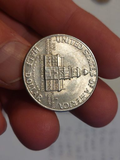 1/2доллара США монета юбилейная 1776 - 1976 гг.