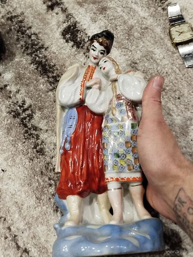 Крупная статуэтка ссср,майская ночь,фарфор,целая!