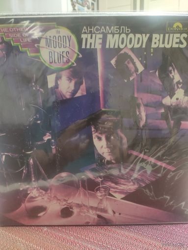 The Moody Blues:" The other side of live"