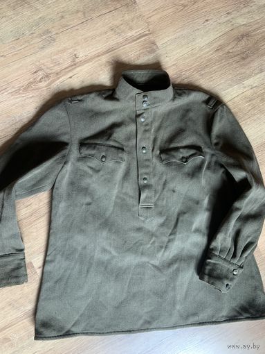 Оригинальная офицерская гимнастёрка обр.1943 на родных железных пуговках и 100% фабричного пошива в размере 52-3!!!