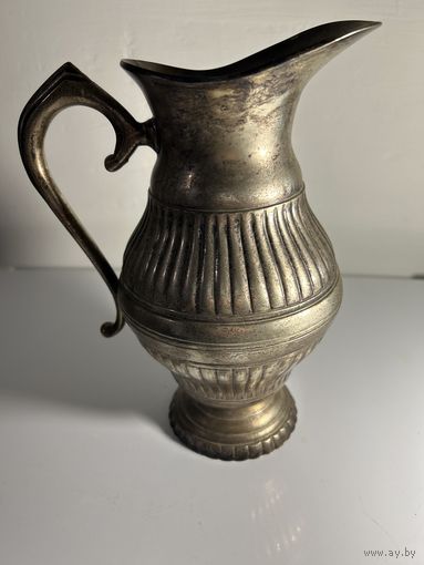 Кувшин бронзовый