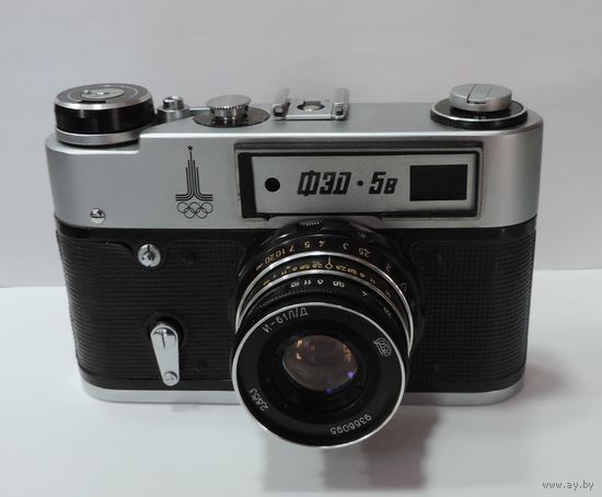 Фотоаппарат "ФЭД - 5В с объективом Индустар - 61Л/Д". Номер 086330. С олимпийской символикой. Исправный.