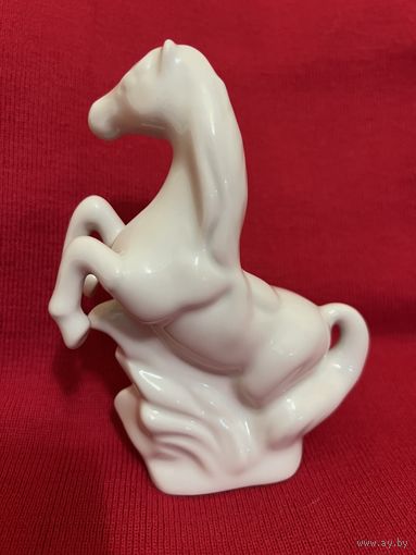 Лошадь (Конь) фарфор ДФЗ