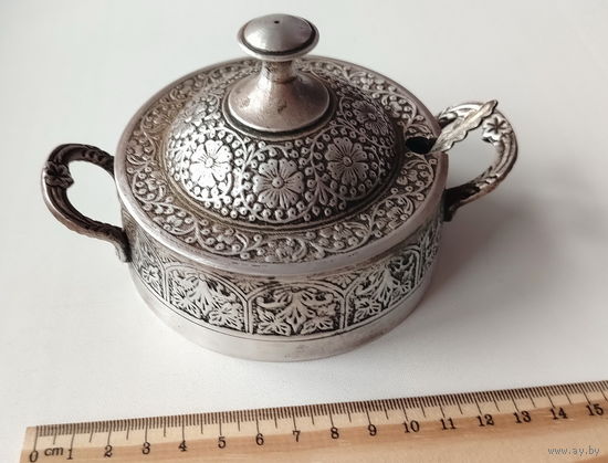Икорница. Индия. латунь.