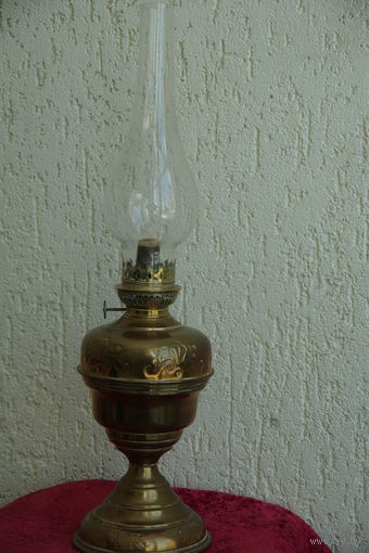 Лампа керосиновая ( латунь )  55 см  (  все целое , работает )