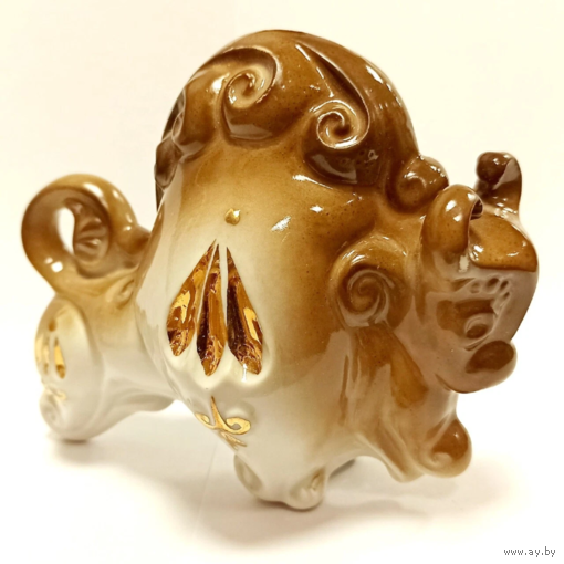 Зубр. Фарфор. Фарфоровая статуэтка. Бык, керамика