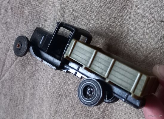 Модель 1/43 ГАЗ-ААА из СССР