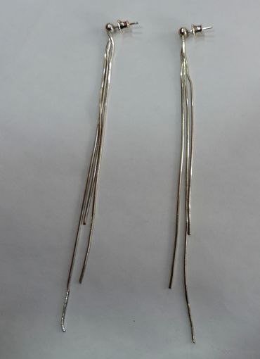 Серьги с цепочками 925 пр. Длина цепочки 11 см.