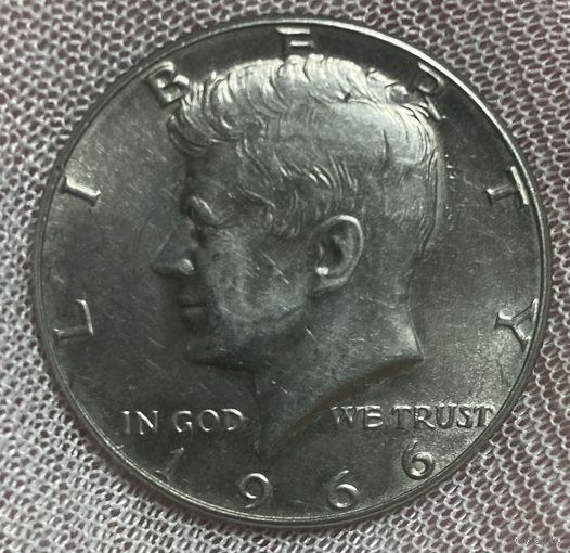Монета 1/2 доллара 1966 год. США Кеннеди серебро.