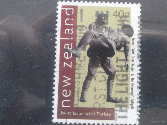 Новая Зеландия,1998. Турецкий солдат спасает новозеландца