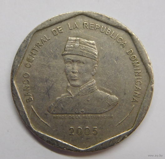 Доминикана 25 песо 2005 г