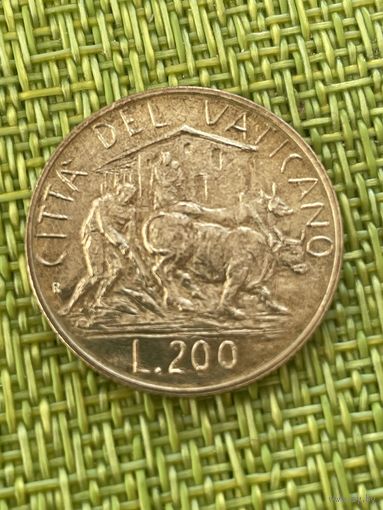 Ватикан 200 лир 1982 г