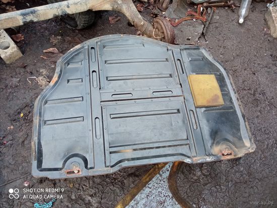 Лот 1572. Пол багажника над нишей под запасное колесо Volkswagen Golf 3. Старт с 30 рублей! Купить в Могилеве