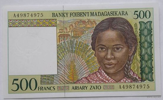 Мадагаскар 500 ариари 1994 года UNC