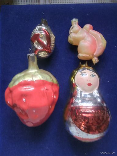 Лот ёлочных игрушек в реставрацию.
