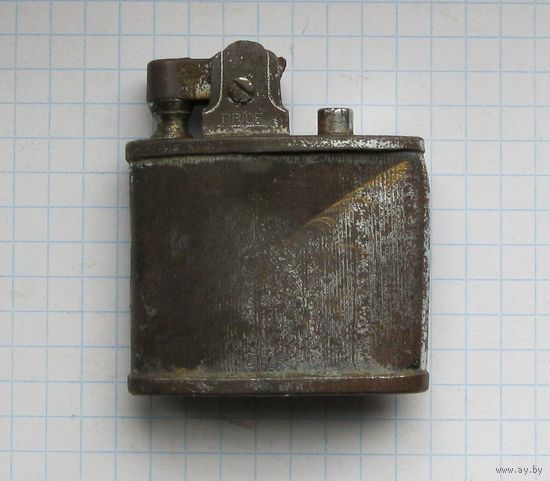 Зажигалка стариная. Для реставрации.