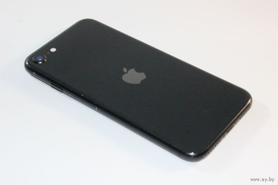Телефон Apple iPhone SE 2022 64GB