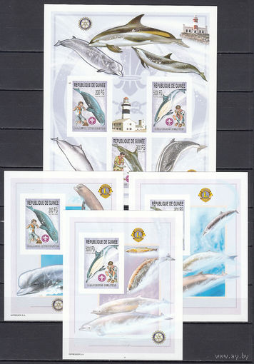 Фауна. Дельфины. Гвинея. 2002. Малый лист и 3 блока б/з. Michel N 4011-4013, бл783-785 (40,0 е)
