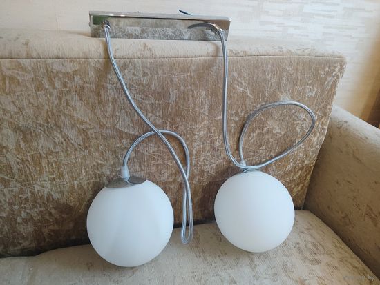 Новая современная люстра (светильник)