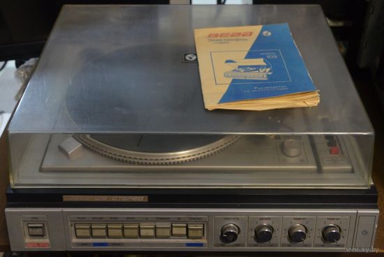 Вега 109 электрофон, проигрыватель винила.(сломана игла)