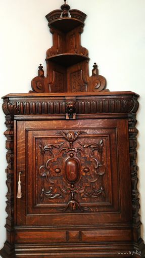 Угловая витрина (шкаф, комод).