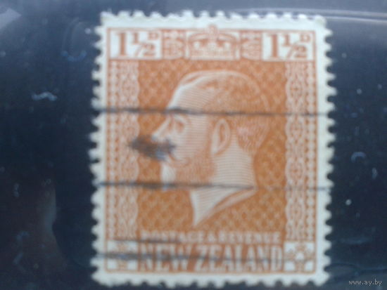 Новая Зеландия, 1918. Стандарт. Король Георг V. 1 1/2d, зуб. К-14:15