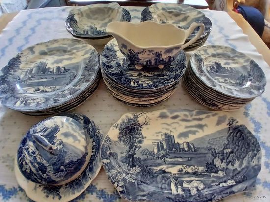 Набор античной посуды столовой - производство Англия