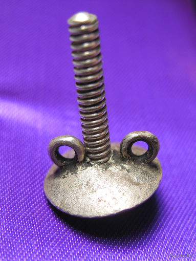 Винт серебряный (22 мм) с закруткой (гайкой 14 мм диаметром) на награду (полковой знак) РИА под крупную резьбу