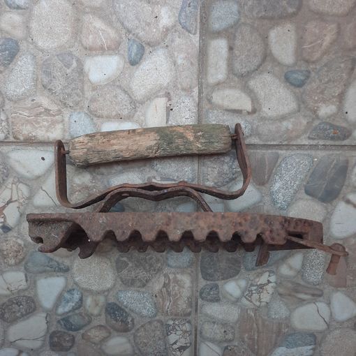 Крышка угольного утюга